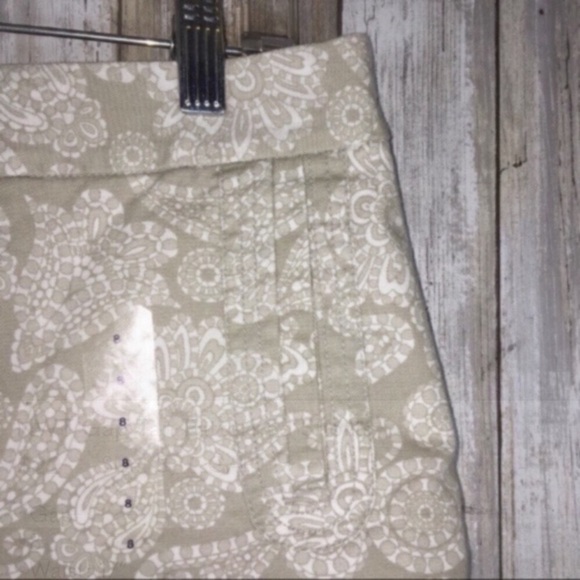 Gap Tan Patterned Shorts - Picture 5 of 5